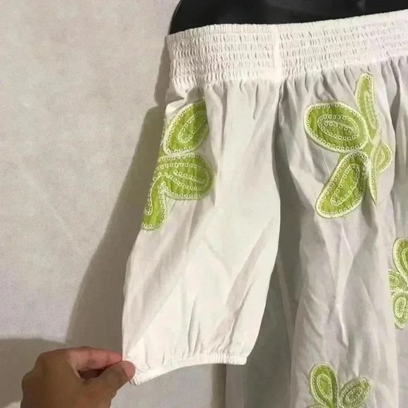 Crown & Ivy Poplin Blouse Size M—E1 - Picture 4 of 8